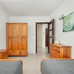 Apartmán Sunny Close To The By Renters